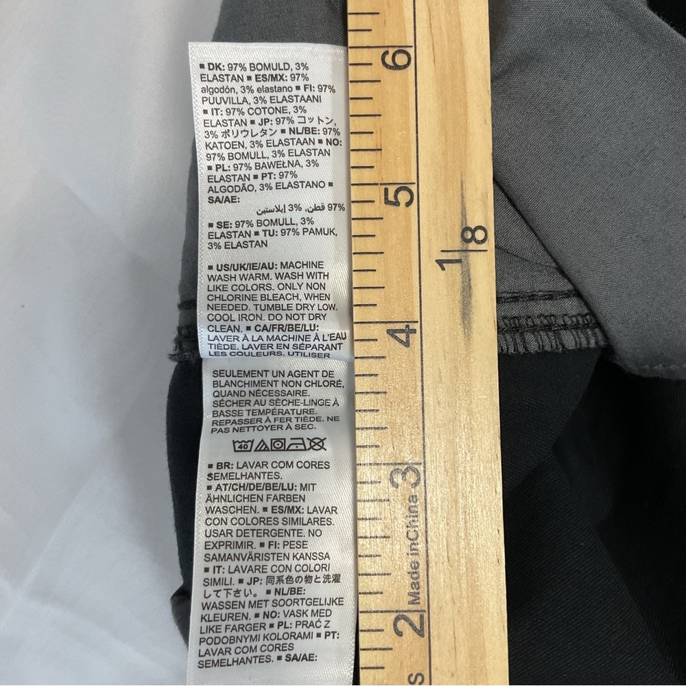 NWT Amazon Essentials Women’s Straight-Fit Stretch Chino Black Pants Size 8 - Picture 9 of 10
